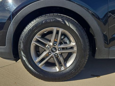 Used 2017 Hyundai Santa Fe Sport image 12