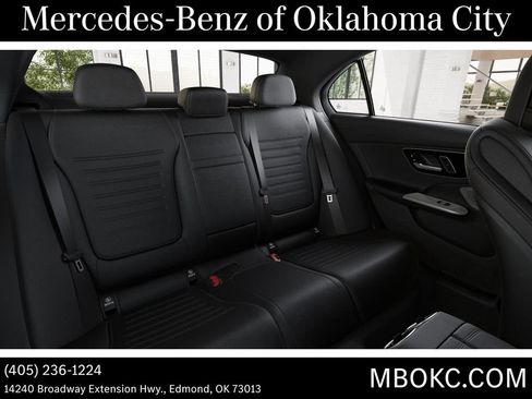 Used 2026 Mercedes-Benz C 300 4MATIC Sedan image 5