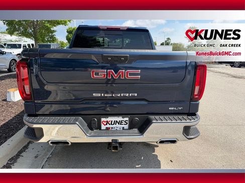 Used 2022 GMC Sierra 1500 SLT w/ SLT Convenience Package AWD/4WD image 6