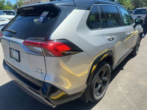 Used 2020 Toyota RAV4 XSE AWD/4WD image 2