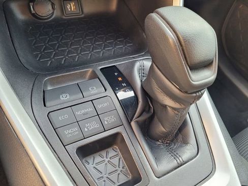 Used 2024 Toyota RAV4 LE image 19