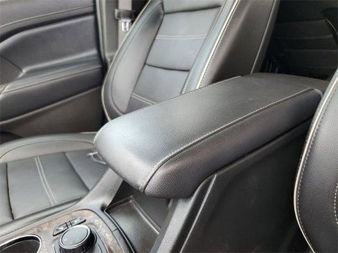 Used 2021 GMC Acadia Denali w/ Denali Technology Package image 90