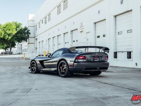 Used 2009 Dodge Viper ACR RWD image 49
