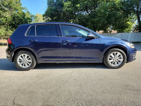 Used 2015 Volkswagen Golf 4-Door FWD image 10