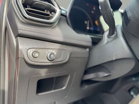 Used 2025 Chevrolet TrailBlazer LT image 26