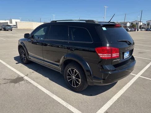 Used 2018 Dodge Journey SE w/ Popular Equipment Group image 3