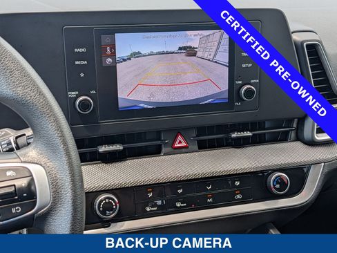 Used 2023 Kia Sportage LX AWD/4WD image 30