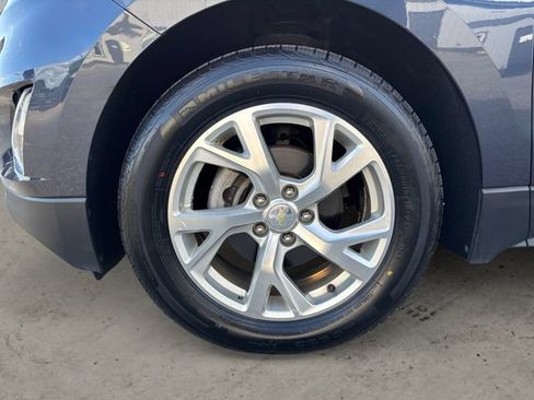 Used 2018 Chevrolet Equinox Premier AWD/4WD image 9