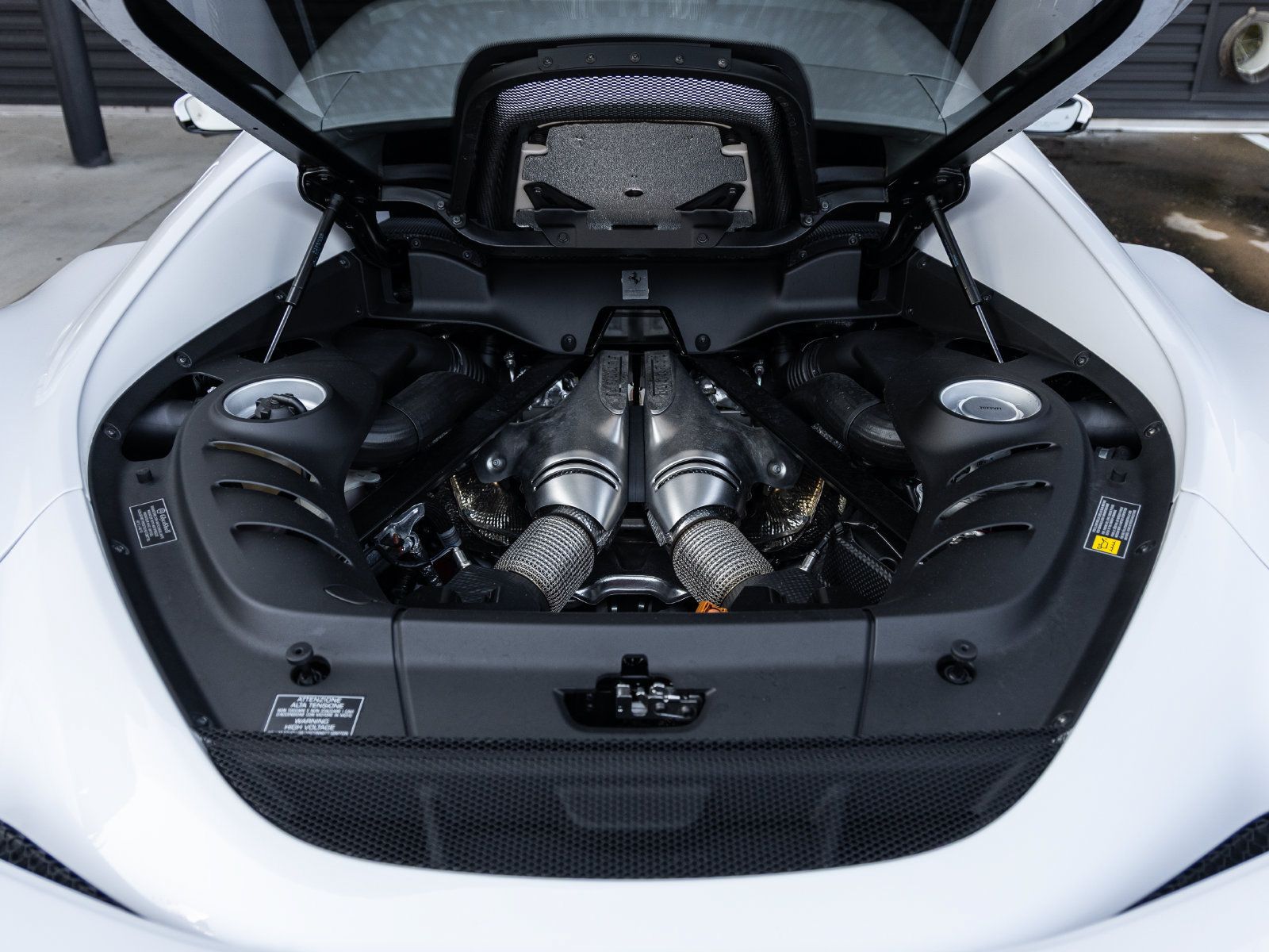 Used 2022 Ferrari 296 GTB RWD image 44