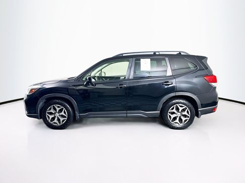 Used 2020 Subaru Forester Premium AWD/4WD image 4