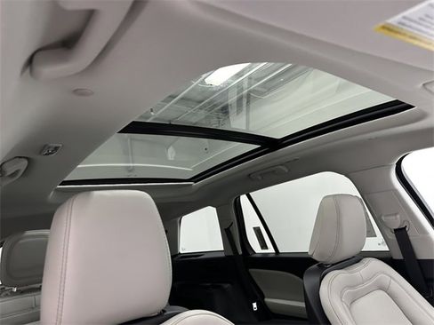 New 2025 Lincoln Aviator Reserve w/ Illumination Package image 13