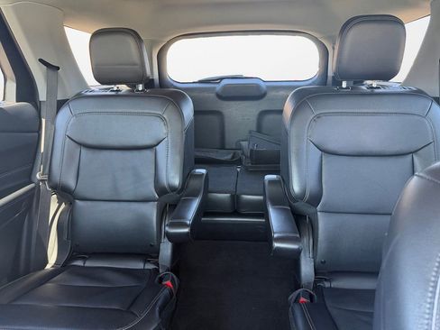 Used 2023 Ford Explorer Limited w/ Limited Technology Package AWD/4WD image 13