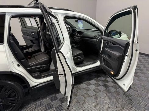Used 2022 Honda Pilot Black Edition image 24