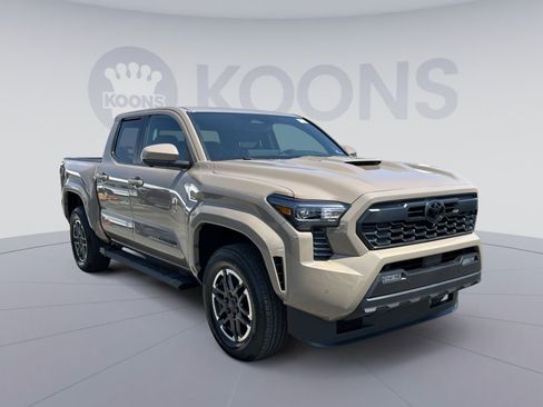 Used 2026 Toyota Tacoma TRD Sport w/ TRD Sport Premium Package AWD/4WD image 2