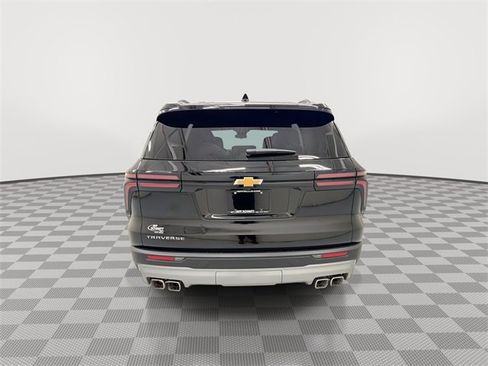 Certified 2026 Chevrolet Traverse LT image 9