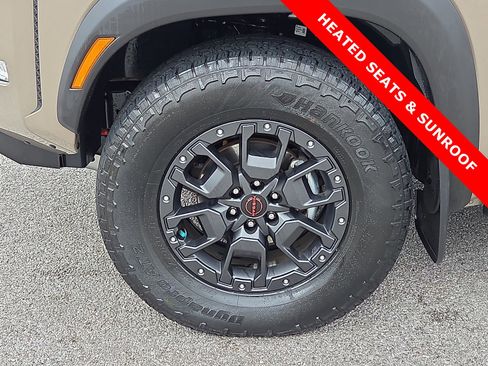 Used 2023 Nissan Frontier PRO-4X w/ Pro-4X Premium Package AWD/4WD image 7