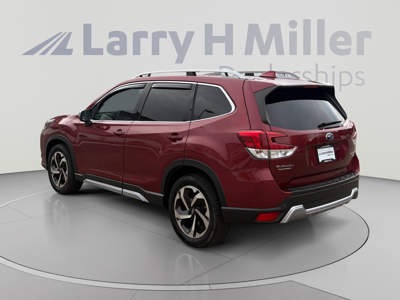 Used 2022 Subaru Forester Touring w/ Popular Package #3 AWD/4WD image 3