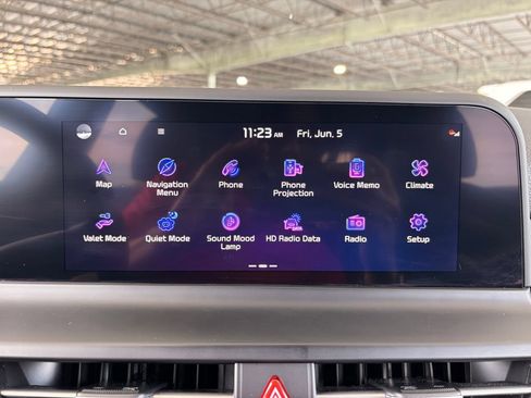 Used 2024 Kia Seltos SX w/ SX Sunroof Package AWD/4WD image 21
