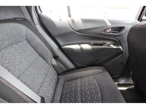 Used 2023 Chevrolet Equinox LT FWD image 11
