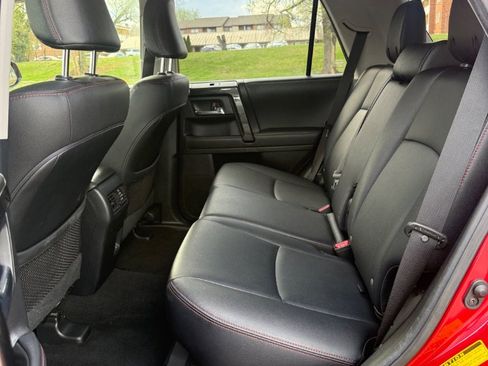 Used 2020 Toyota 4Runner TRD Off-Road Premium AWD/4WD image 25