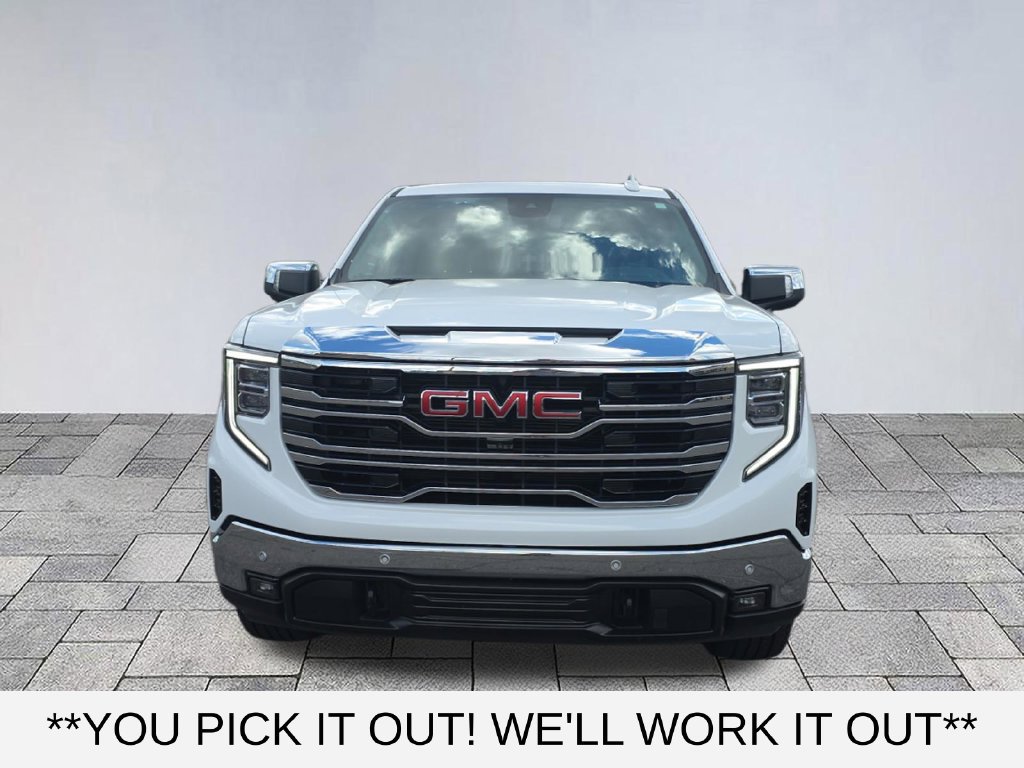 Used 2023 GMC Sierra 1500 SLT w/ SLT Premium Plus Package AWD/4WD image 2