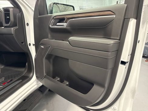 New 2026 Chevrolet Silverado 1500 LT Trail Boss w/ LT Trail Boss Premium Package AWD/4WD image 36