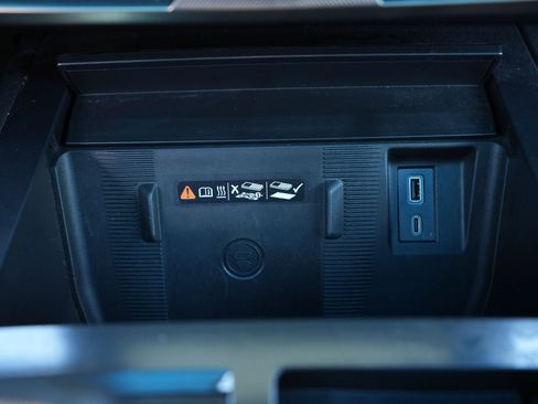 Used 2024 GMC Hummer EV 3X w/ LPO, Illumination Package image 23