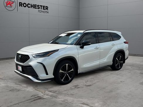 Certified 2021 Toyota Highlander XSE AWD/4WD image 7