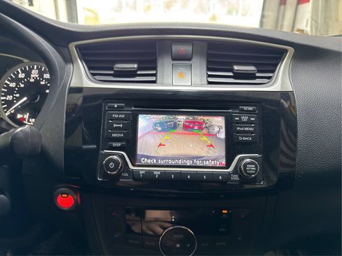 Used 2018 Nissan Sentra SV FWD image 26