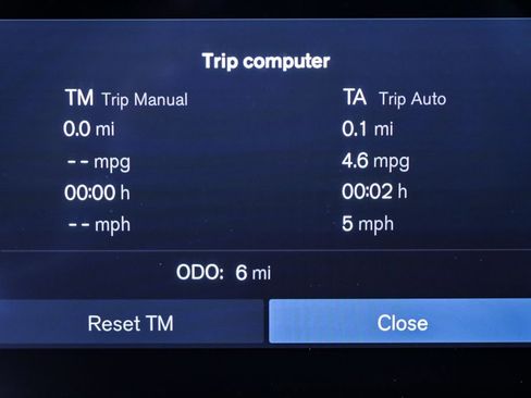 New 2026 Volvo XC60 B5 Plus w/ Protection Package Premier AWD/4WD image 11