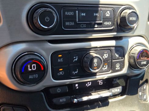 Used 2017 GMC Yukon SLT w/ Open Road Package RWD image 33