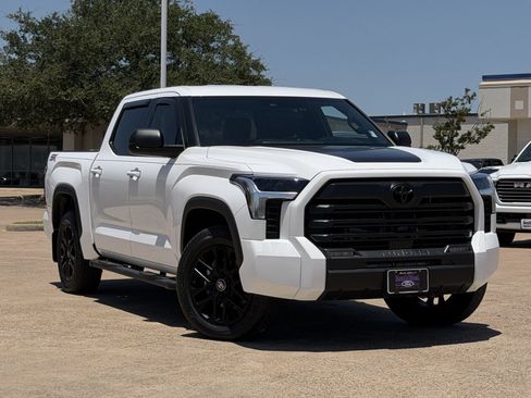 Used 2026 Toyota Tundra SR5 w/ SX Package RWD image 2