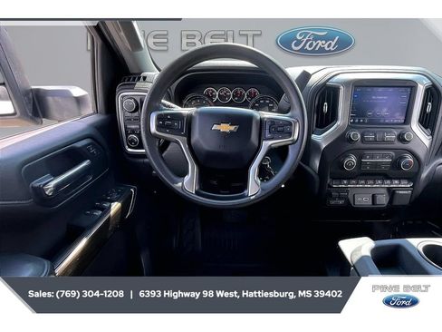 Used 2020 Chevrolet Silverado 2500 LT AWD/4WD image 5