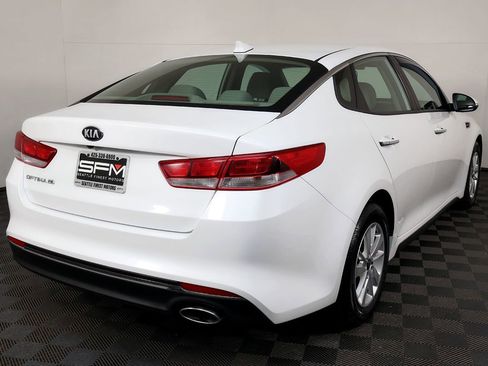Used 2017 Kia Optima LX image 9