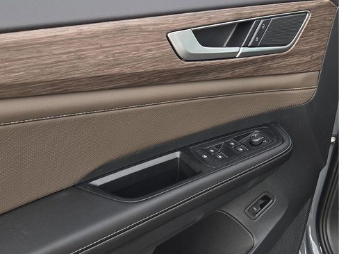 New 2026 Volkswagen Atlas SEL image 16