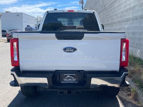 Used 2025 Ford F250 XLT w/ FX4 Off-Road Package AWD/4WD image 26