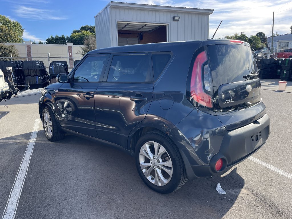 Used 2014 Kia Soul + w/ Audio Package FWD image 5