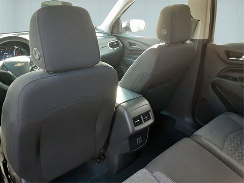 Used 2022 Chevrolet Equinox LT image 24