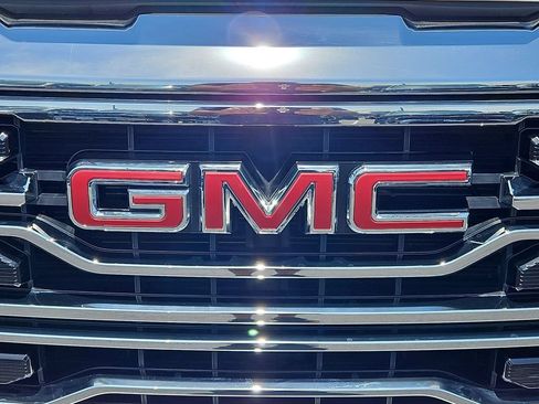 Certified 2024 GMC Sierra 1500 SLT RWD image 30