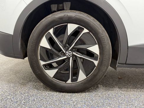 Used 2022 Volkswagen ID.4 Pro AWD/4WD image 13