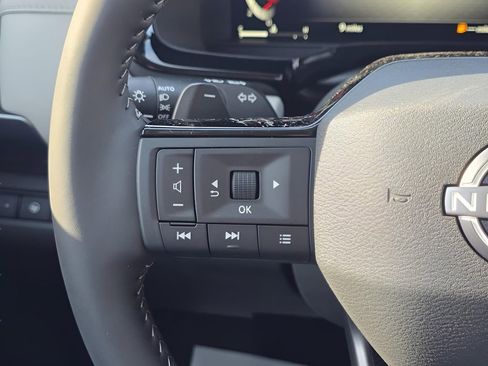 New 2026 Nissan Pathfinder SL image 22