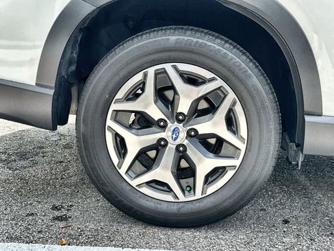 Used 2019 Subaru Forester Premium image 14