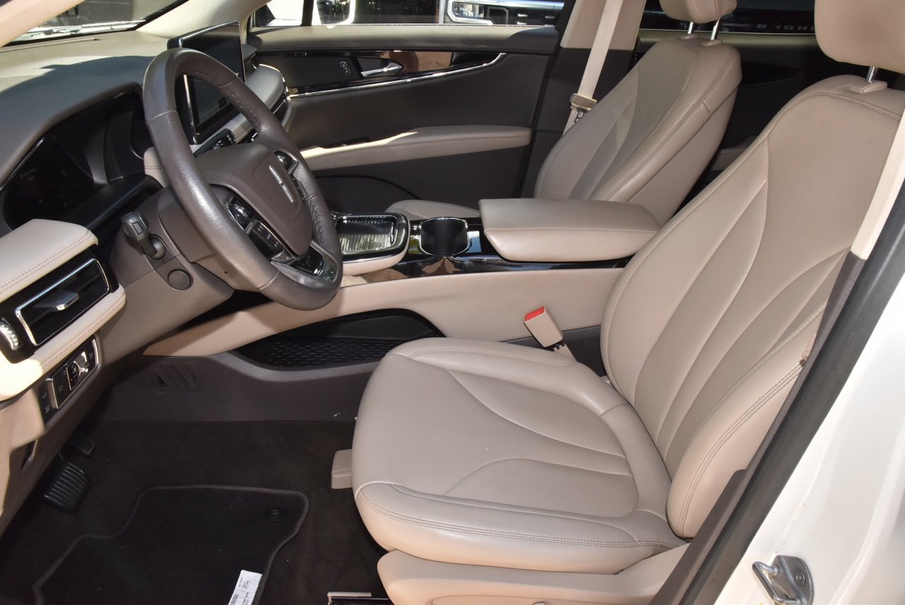 Used 2022 Lincoln Nautilus FWD w/ Premium Package image 13