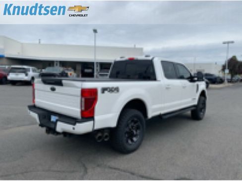Used 2022 Ford F350 Lariat w/ Black Appearance Package AWD/4WD image 7