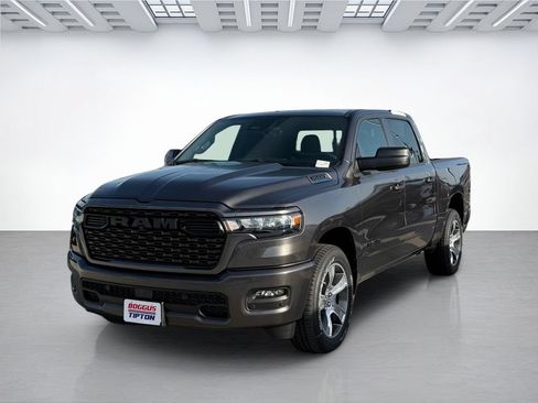 New 2026 RAM 1500 Express RWD image 6