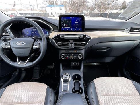 Used 2021 Ford Escape Titanium w/ Titanium Elite Package image 16