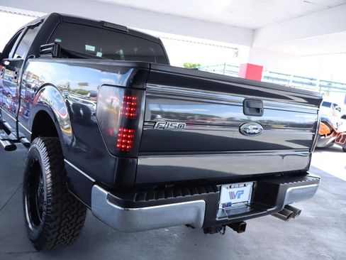 Used 2014 Ford F150 XLT w/ Trailer Tow Package image 9