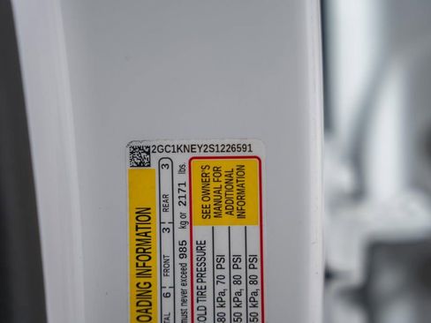 Used 2025 Chevrolet Silverado 2500 LT w/ Convenience Package image 45