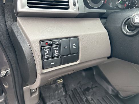 Used 2014 Honda Odyssey EX-L image 24