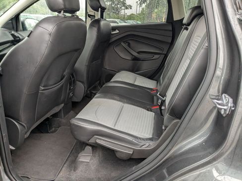Used 2019 Ford Escape SE FWD image 20